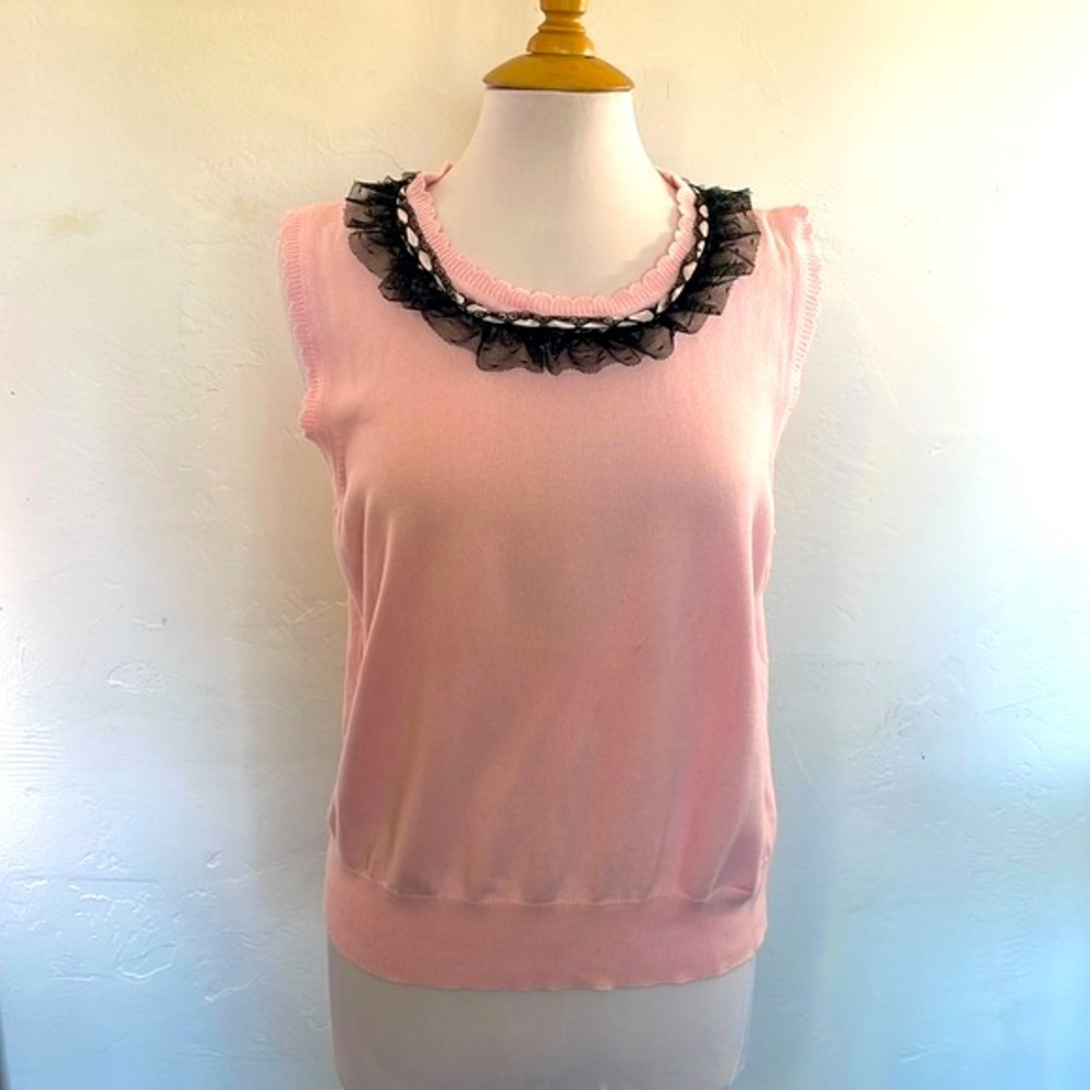 BEREK by Takahe Sakor Pink Sleeveless Knit Shell Black Lace Pink Ribbon